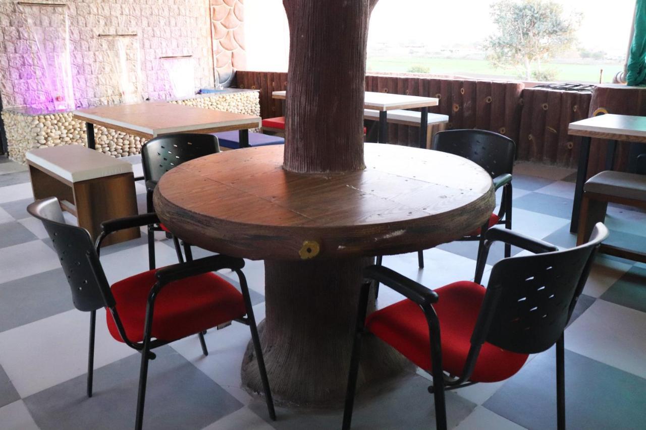 Pat Hotels Indore Exterior foto