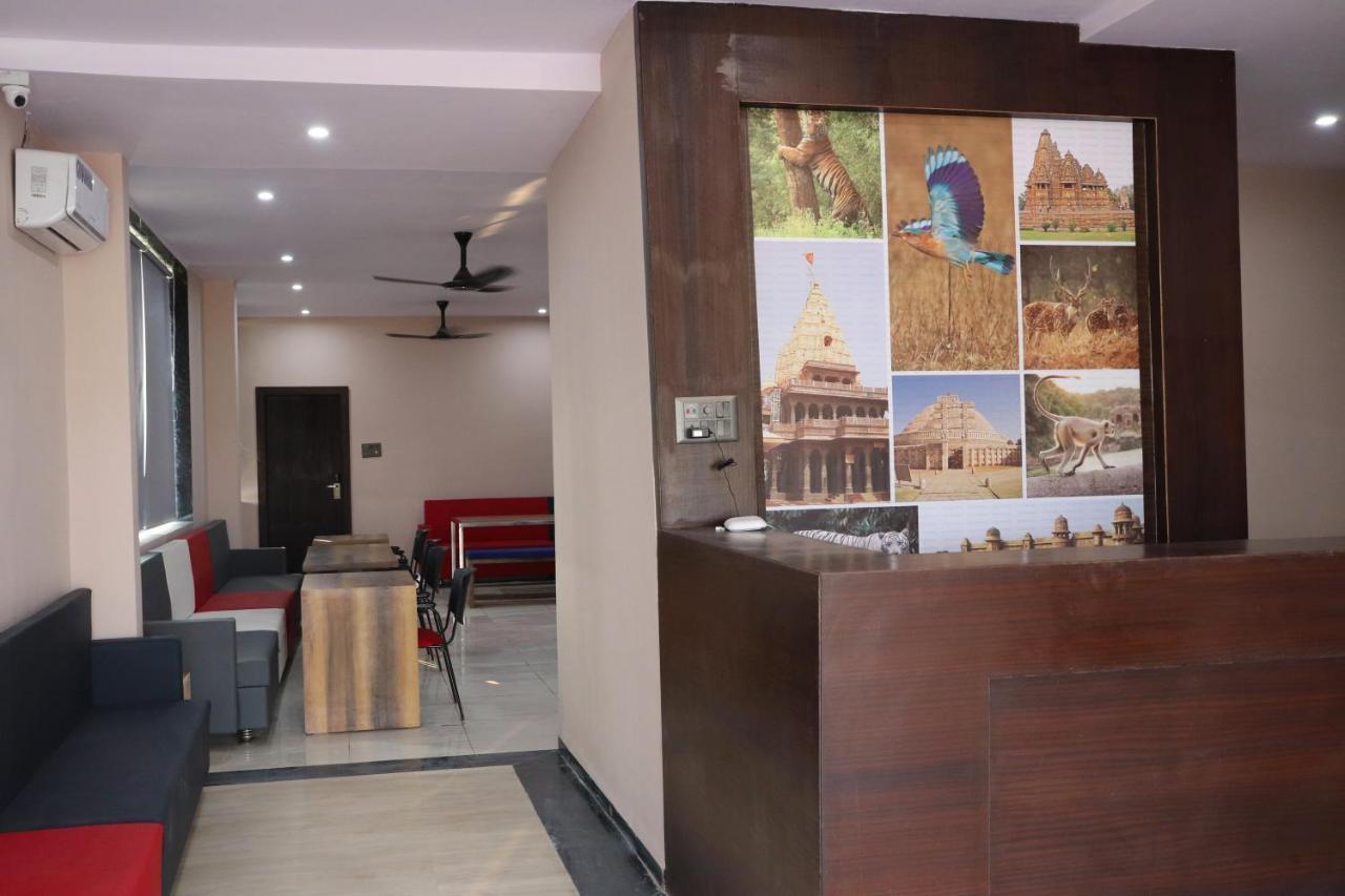 Pat Hotels Indore Exterior foto